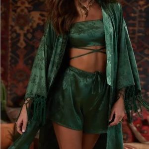 12th Tribe Melanie Dark Emerald Jacquard Fringe Kimono Os Nwt